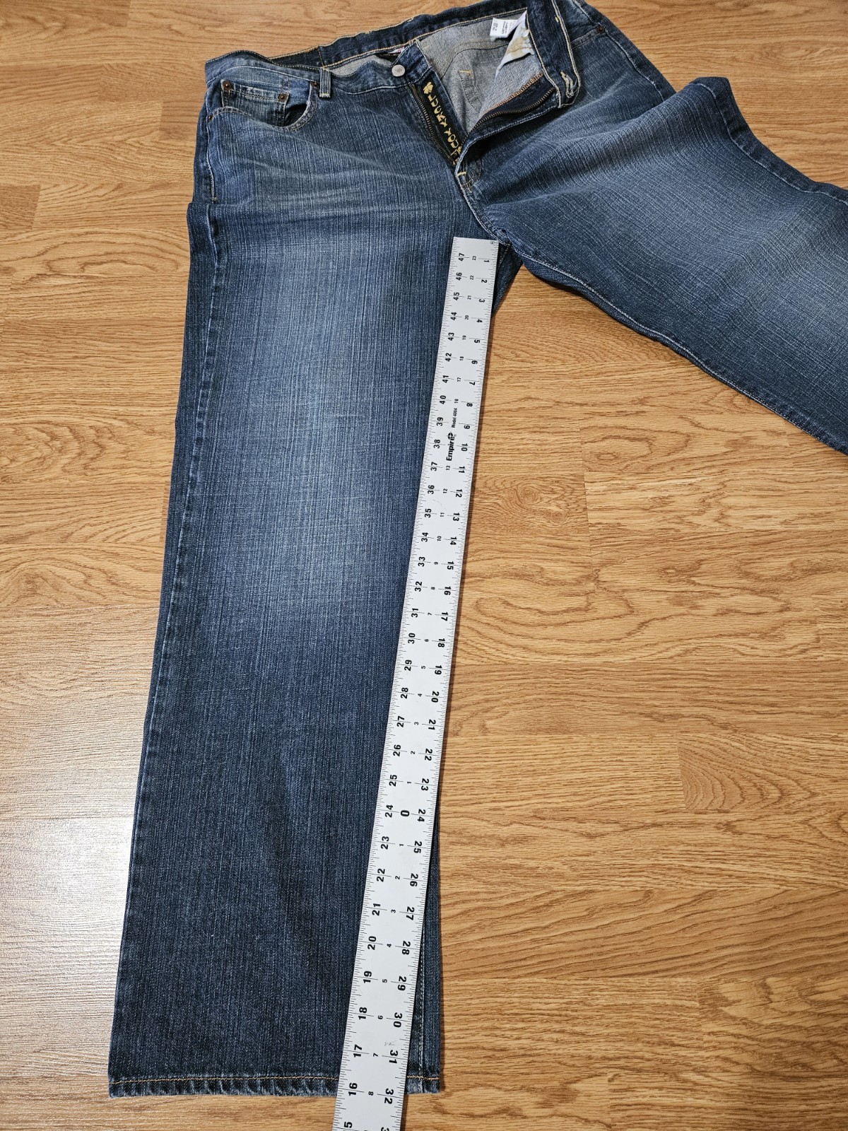Lucky Brand Classic Fit Straight Jeans Medium Wash Blue Cotton Men Zip