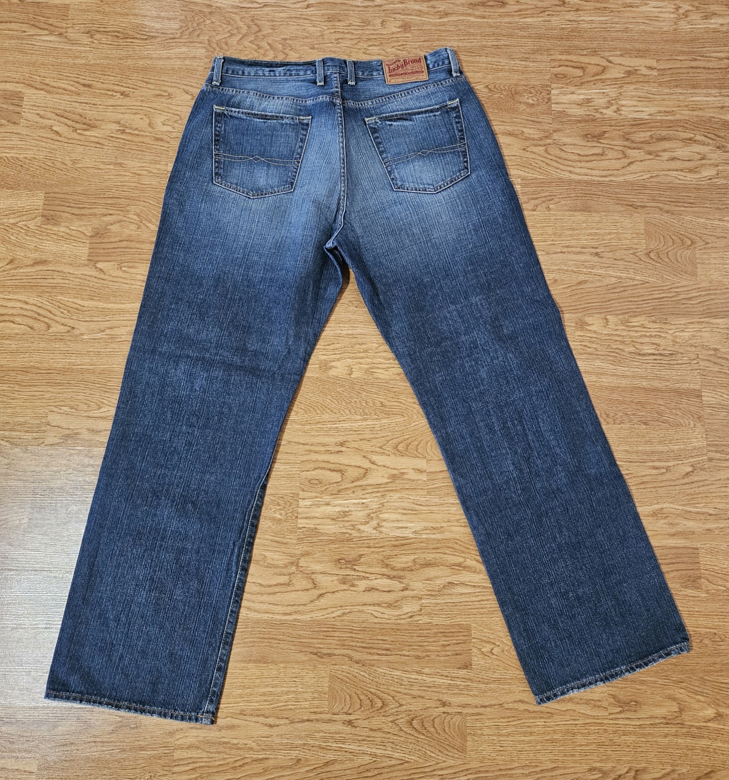 Lucky Brand Classic Fit Straight Jeans Medium Wash Blue Cotton Men Zip