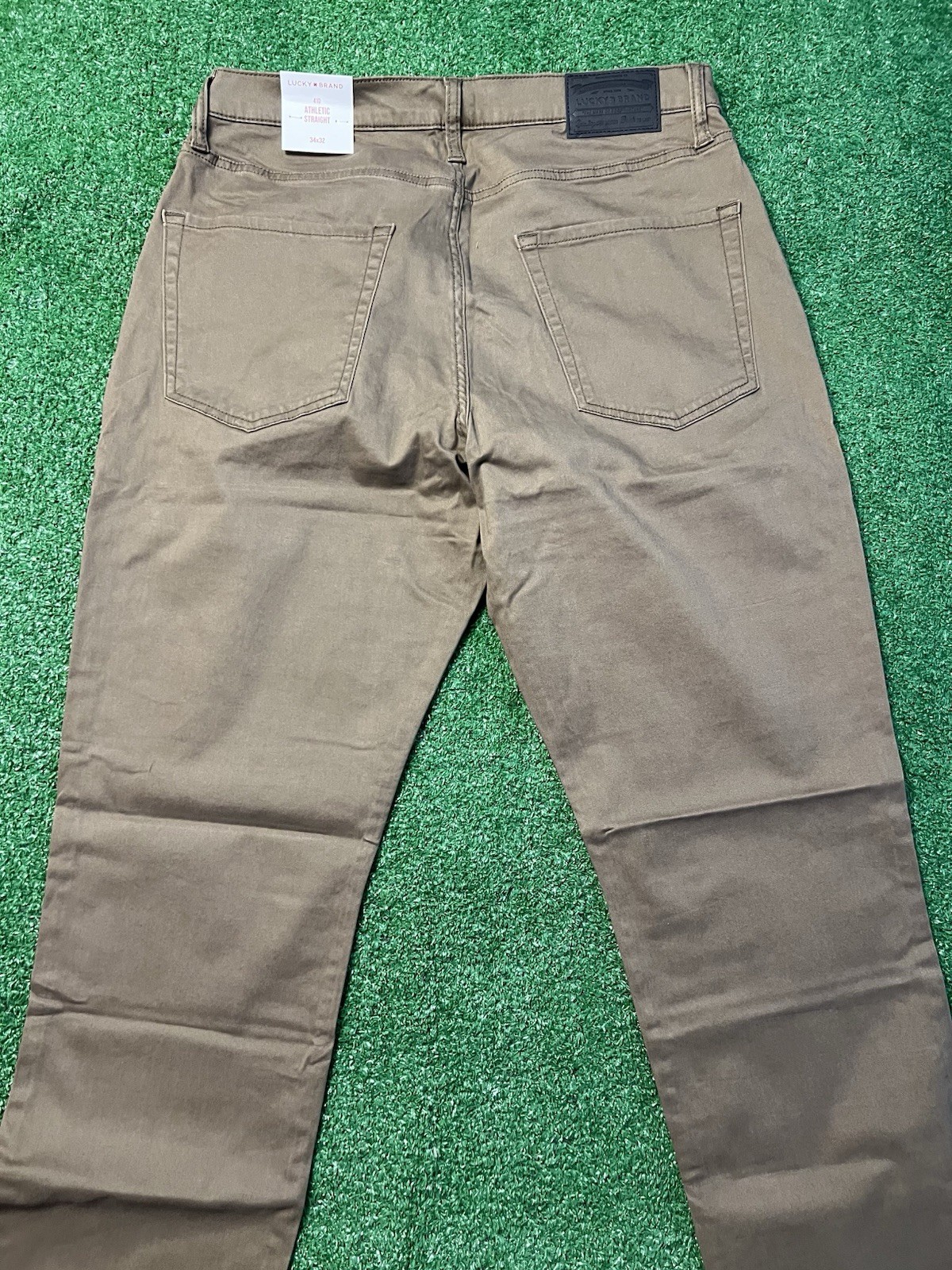 Lucky Brand Jeans Pants Mens 34×32 410 Athletic Straight Stretch Brown – NEW $99