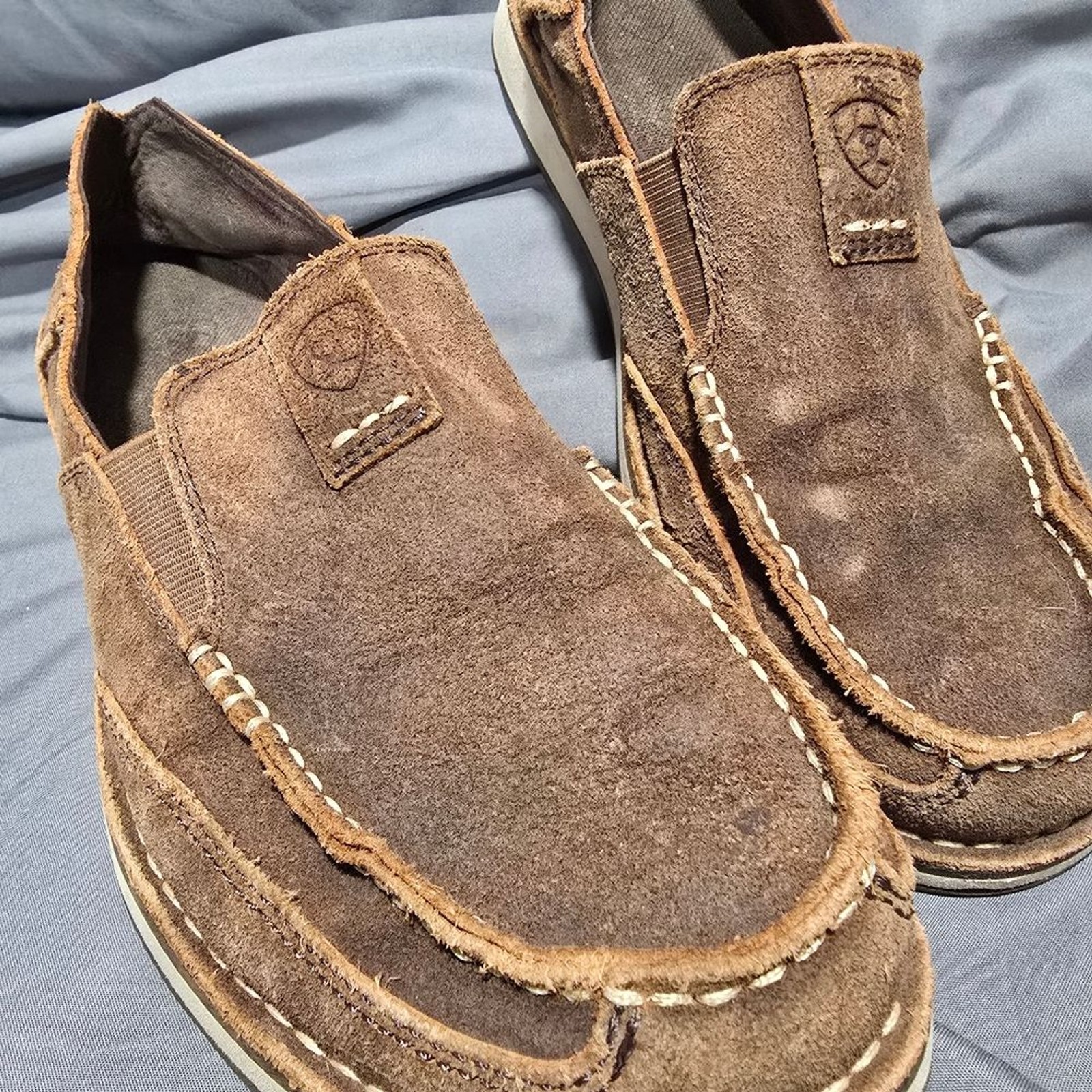 Ariat Men’s Distressed Brown Suede Slip-On Loafers Sz 7D, 7M