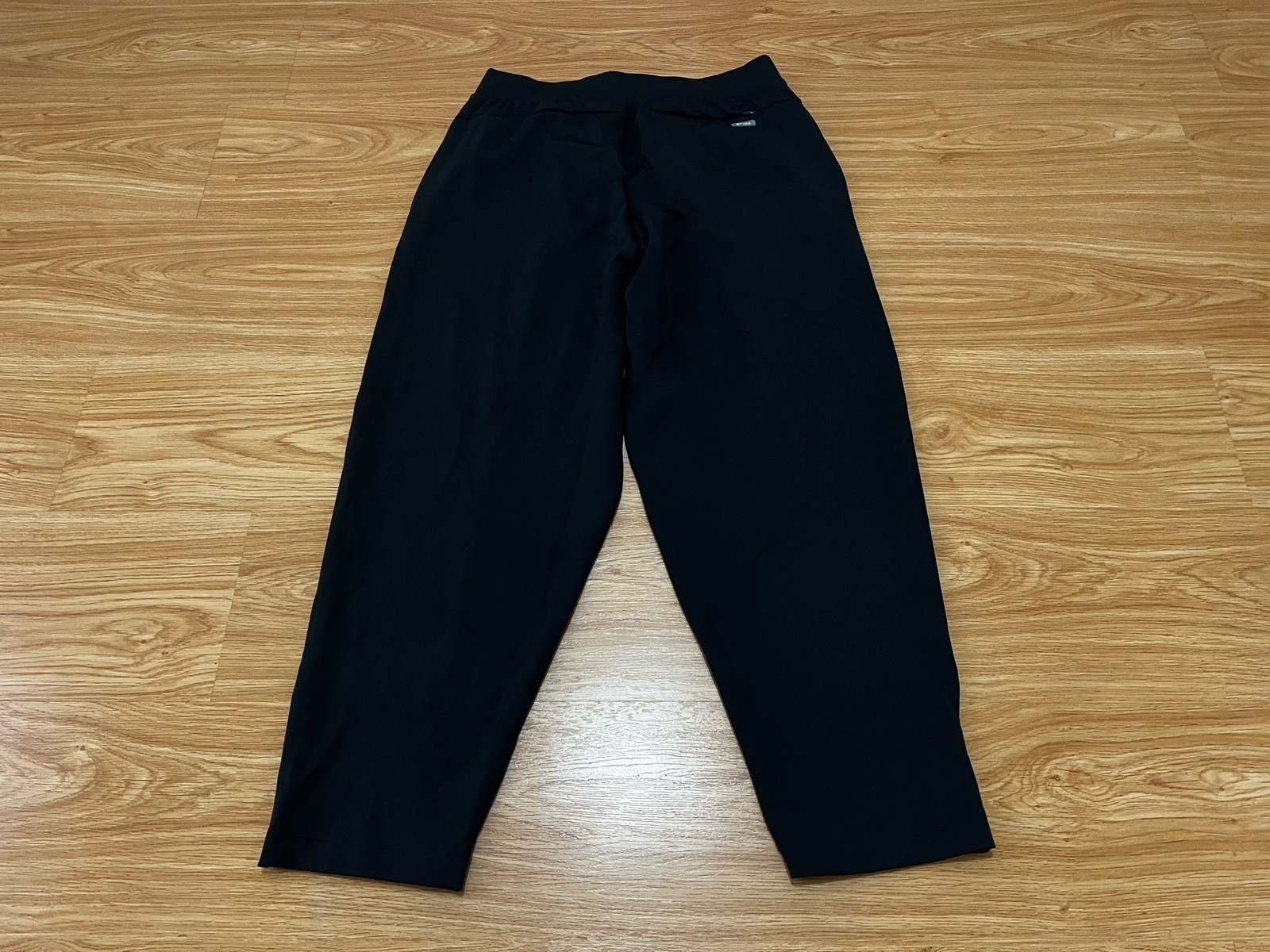 Figs Women’s Size Large High Waisted Color Black 3 Pockets Scrub Pants Read Disc