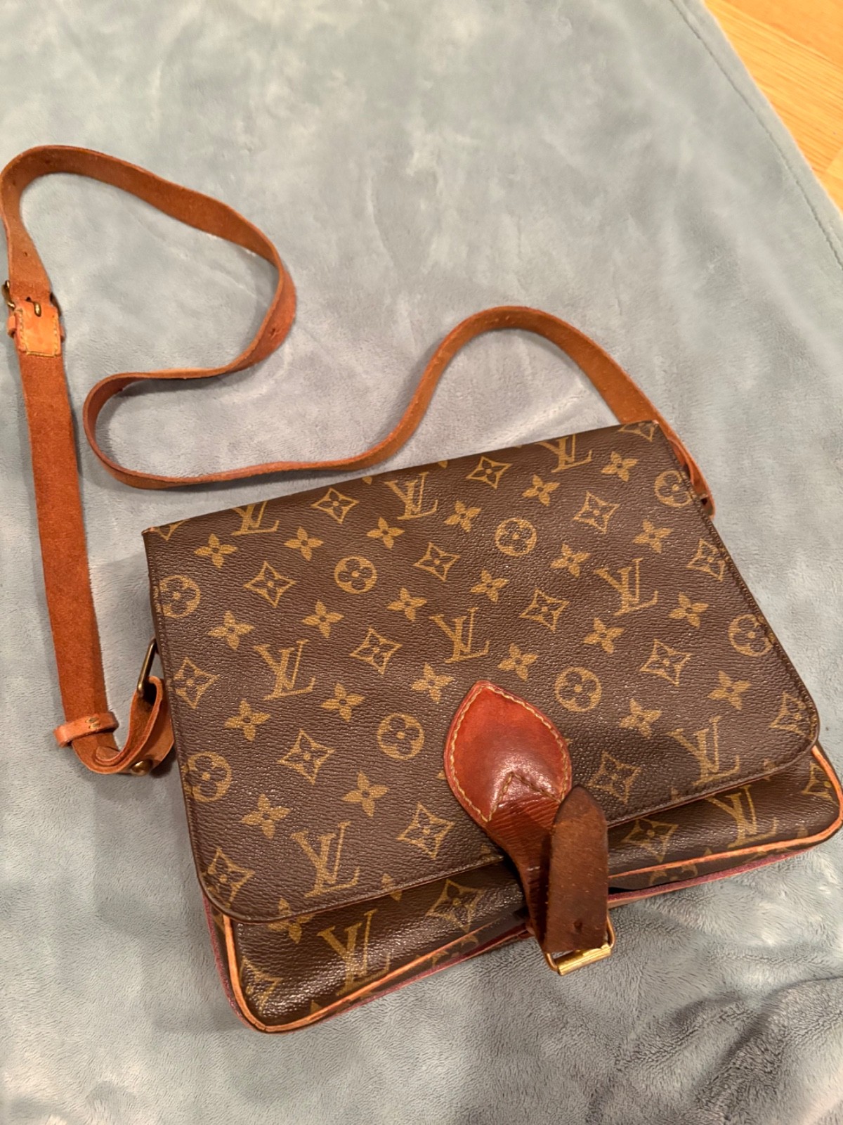 louis vuitton crossbody women