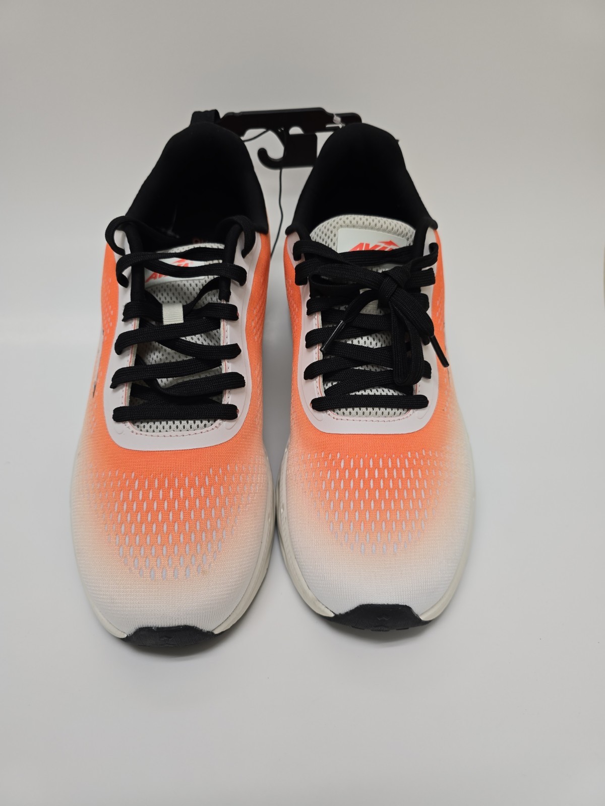 Avia MAV Jumbo Lite Runner Men’s 10 Orange White Sneakers NWT