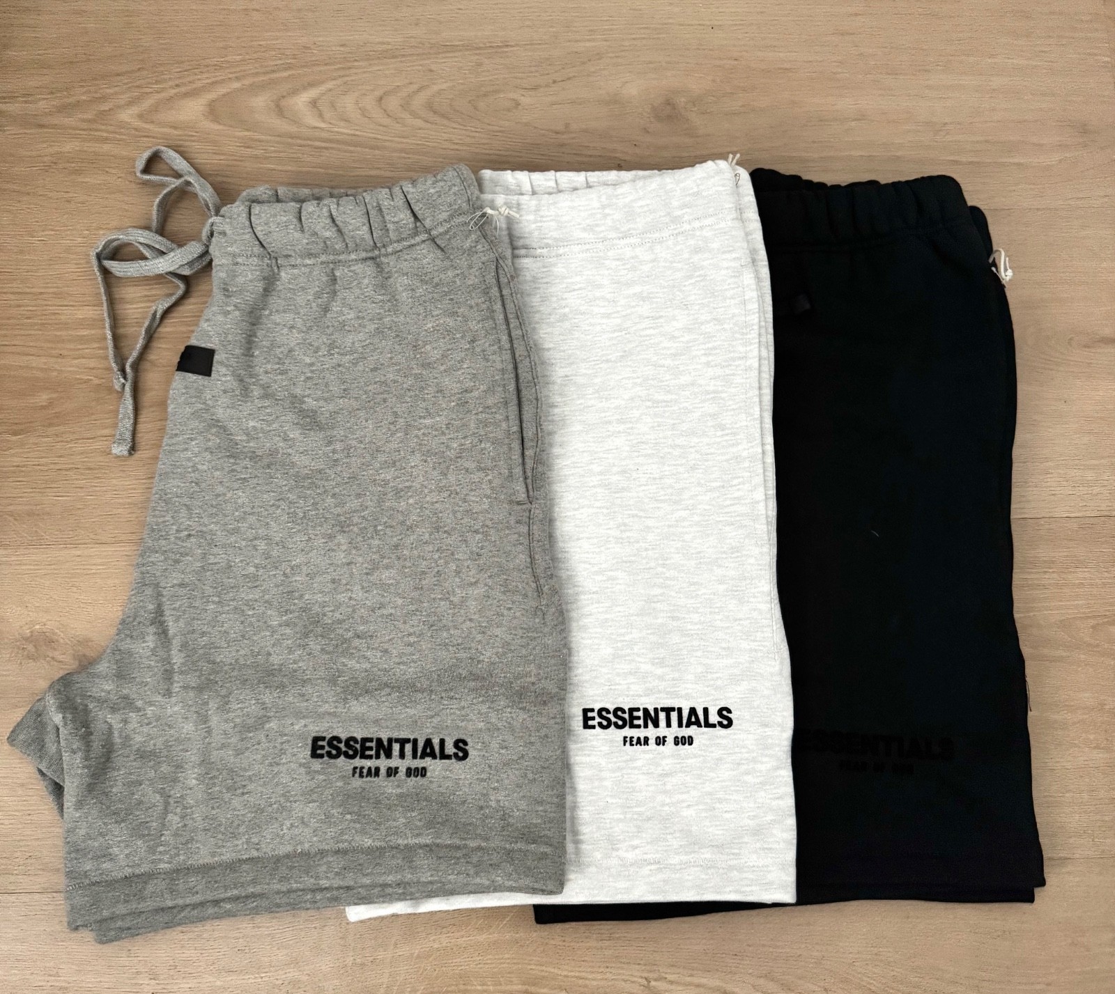 Essentials Fear of God S22 Shorts 3 Colors (Black/ Light/ Dark Oatmeal) All Size