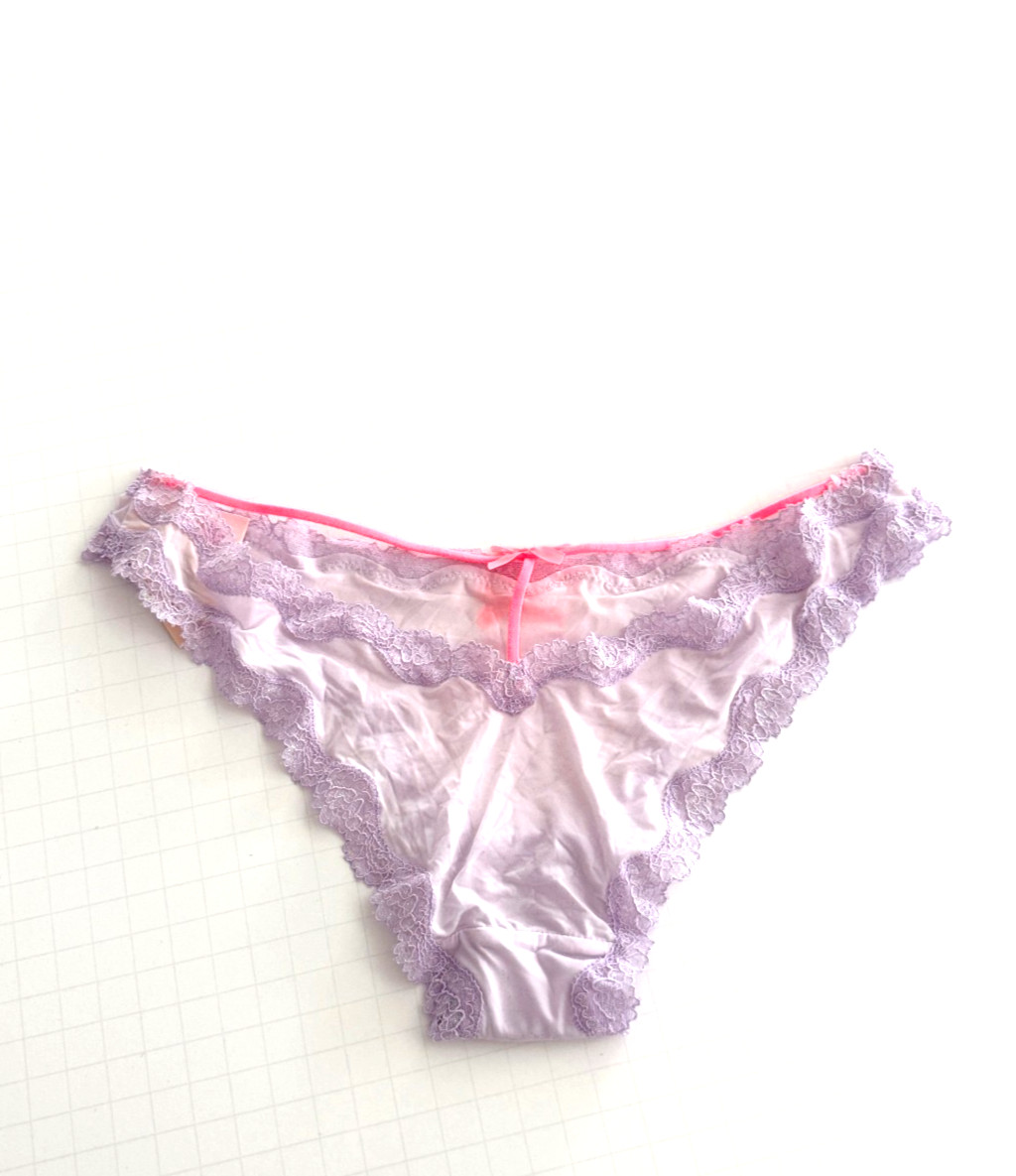 Victoria’s Secret Dream Angels Lace-Trim T-Back Cheekini Panty Lilac
