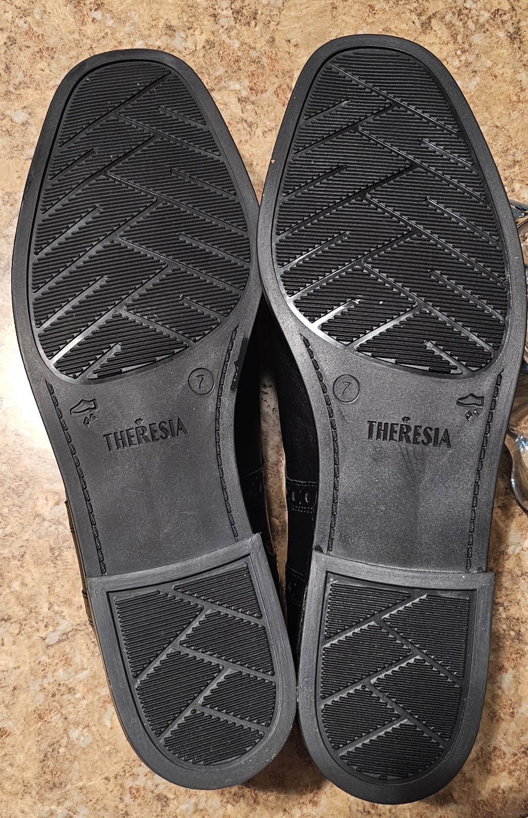 THERESIA M. Celeste “Amanda” Black Patent Oxford Shoes Size 7 M NEW