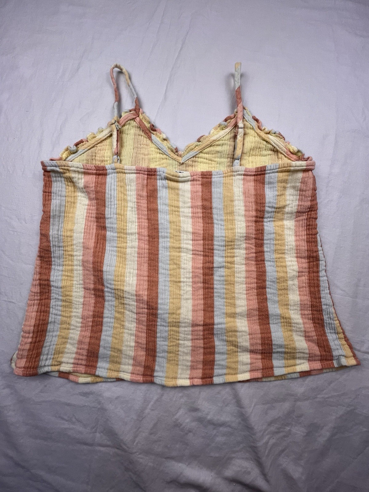 Women’s Juniors a.n.a Tank Top size Large Thin Straps & Ruffle Trim Multicolor