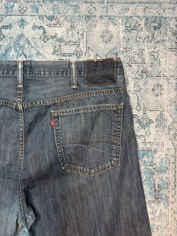 Vintage Levi’s 569 Loose Fit Jeans W38 L32