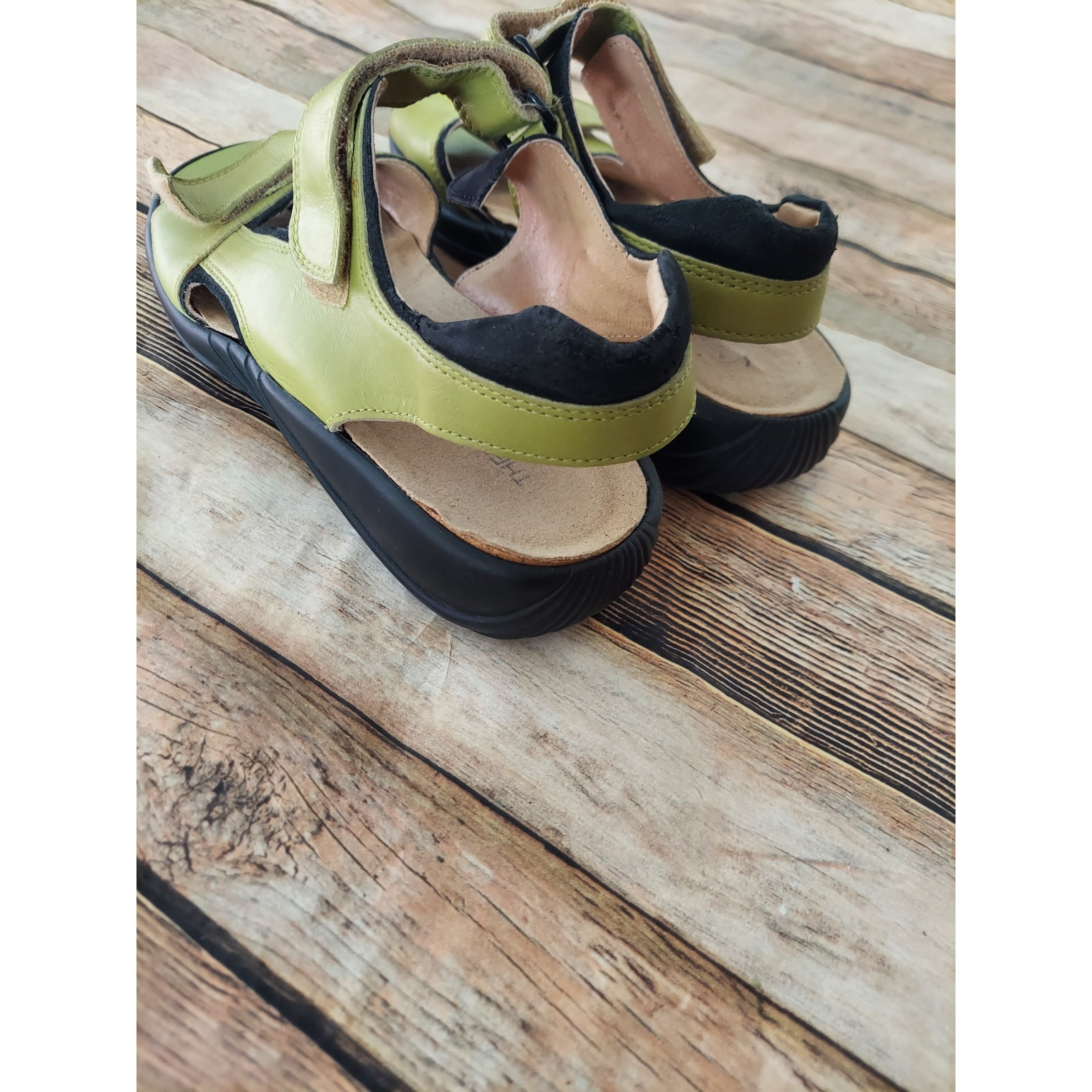 Theresia Women Leather Strappy Sandal Shoes Sz M US 9