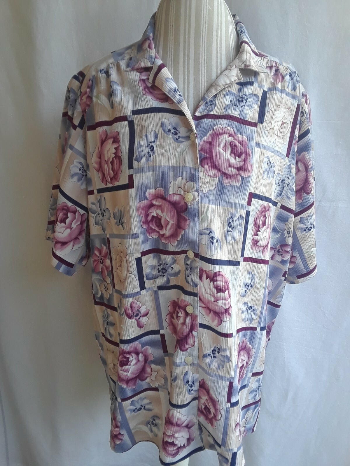 Allison Daley II size 22 woman’s button down shirt, short sleeves TA1-8