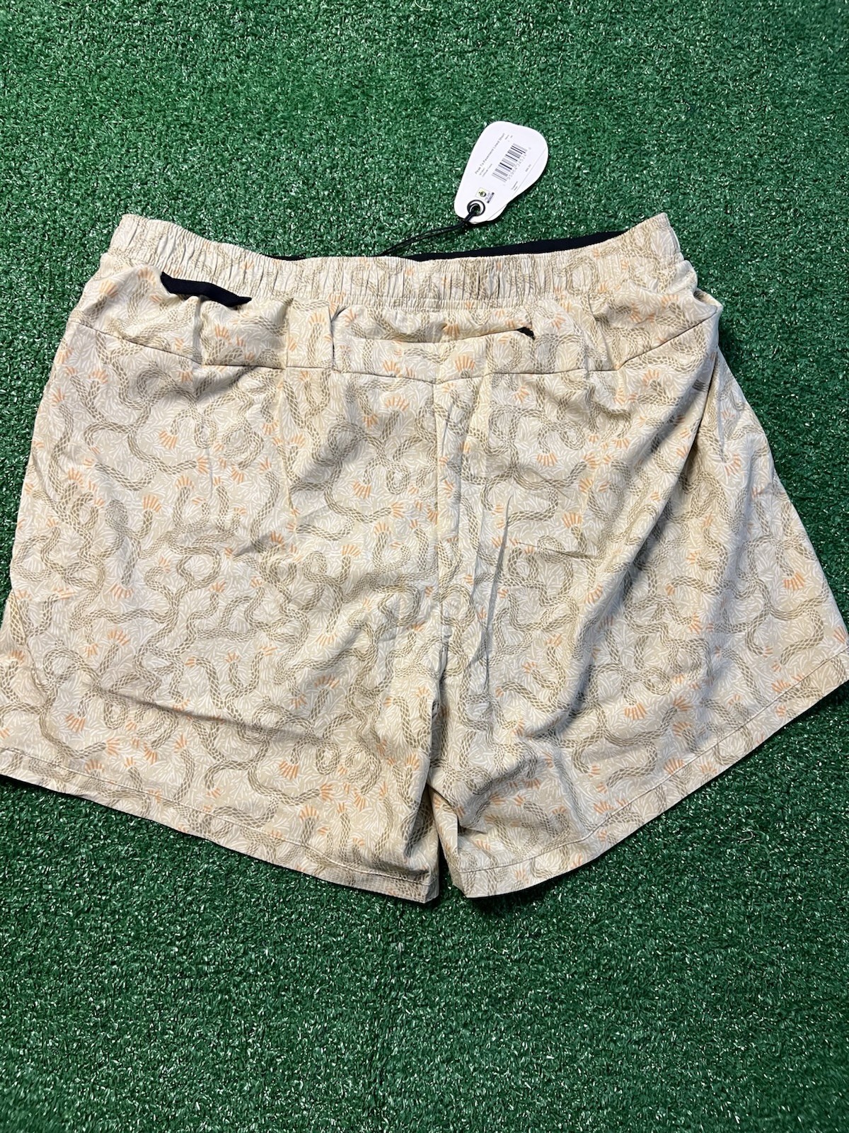 Prana Peak To Pavement Lined Shorts – Cliffside Yucca Print – Mens L NWT$85
