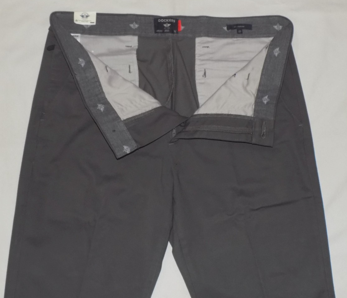 DOCKERS Men’s Workday Khaki 4-Way Stretch Slim Fit Pants Dark Gray 33X32 New