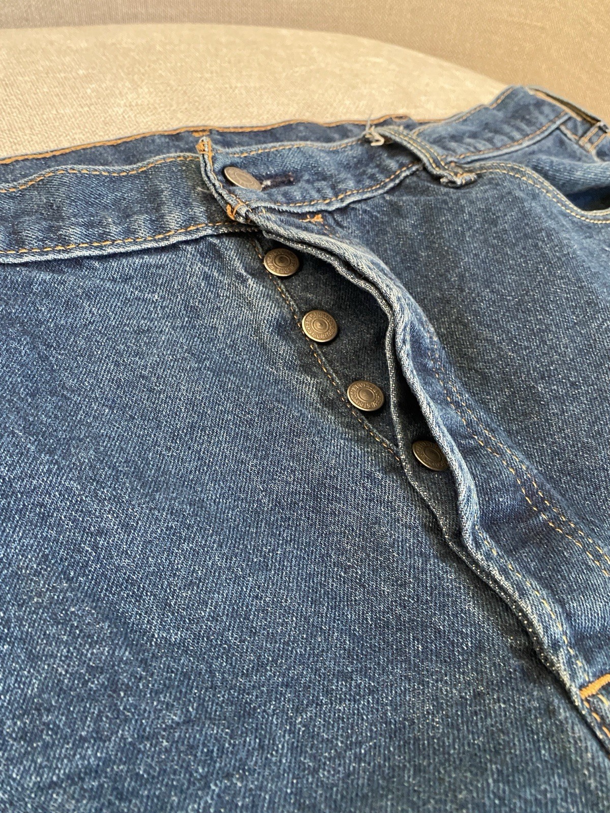 501 Levi’s 42×30 Men’s Blue Denim Straight Jeans Regular Fit Button Fly