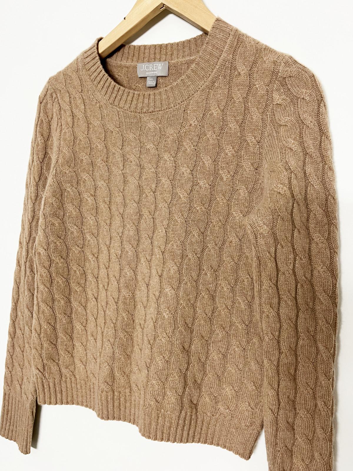 J.CREW •100% Cashmere Cable Crewneck Shrunken Sweater • Camel • XS