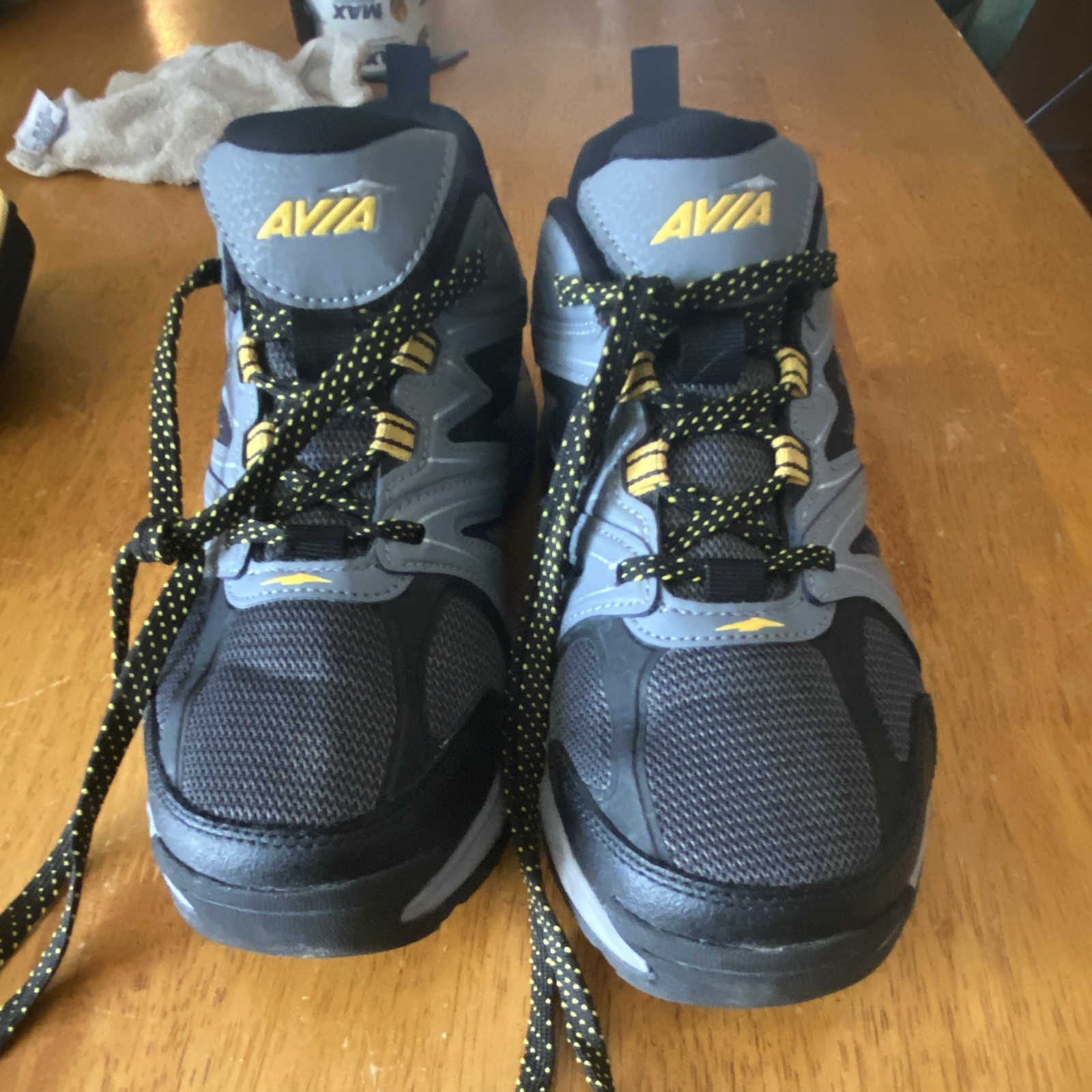 Avia Men’s Low Top Lace-Up Athletic Sneakers, Gray/Black/Yellow Solid