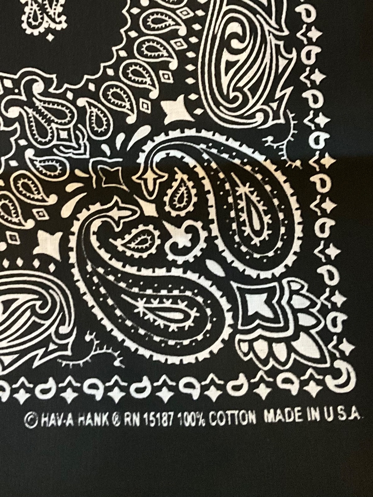 Hav-A-Hank USA Made Cotton Paisley Bandanna 22″X22″ Black & White