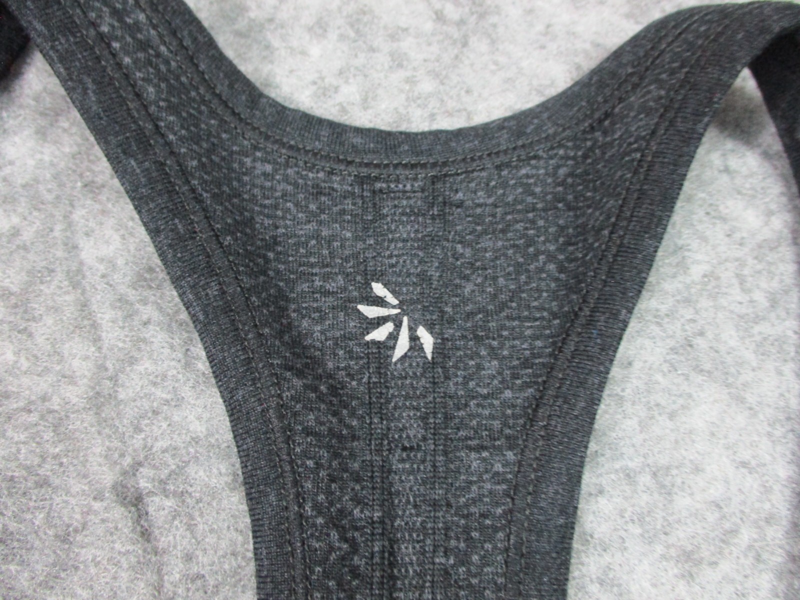 Athleta Tank Top Womens XS Gray Black heathered W29in Workout Sport Slim Ladies