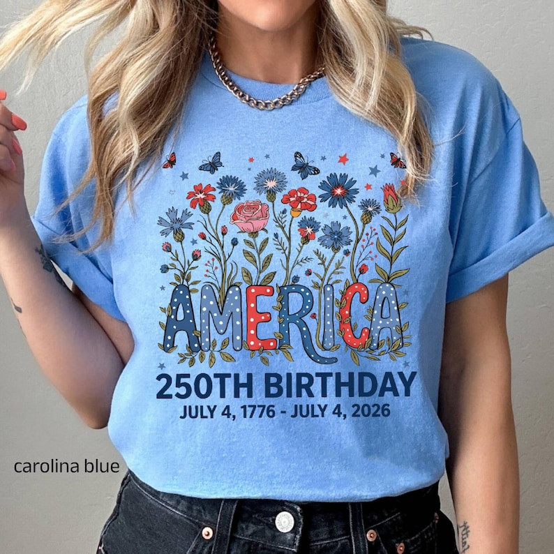 America 250 Years Flag Floral T-Shirt 4th of July Cottagecore Patriot Gift Tee