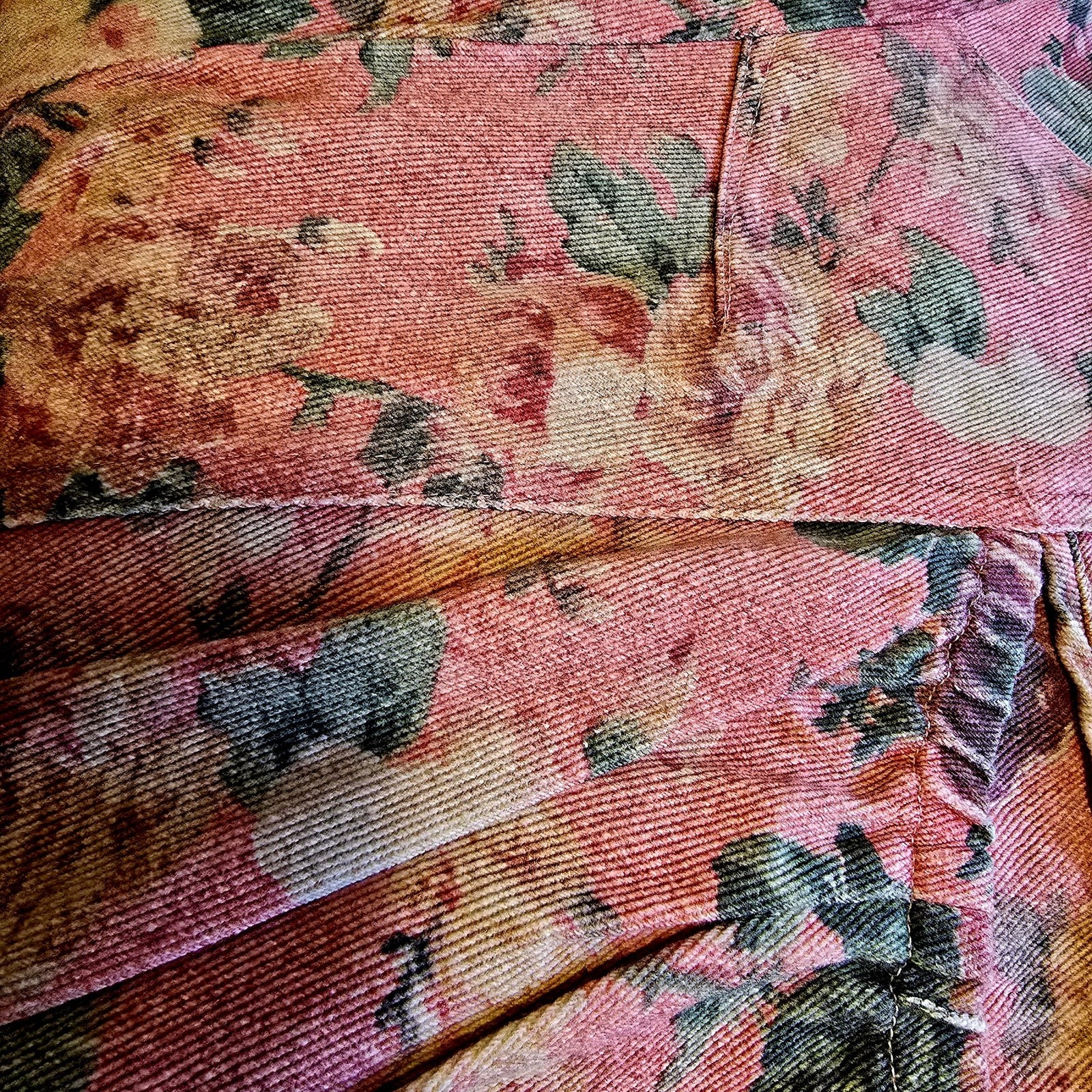 Davi & Dani Cropped Pink Denim Floral Big Pocket Cargo Barrel Pants Size Large