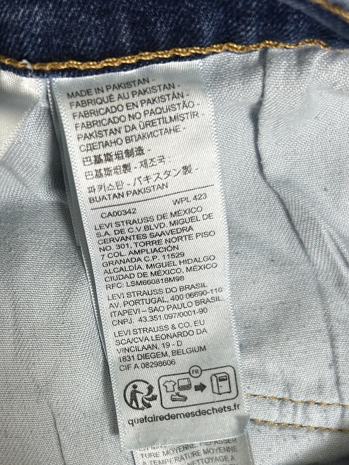 Levi’s 541 Athletic Taper Fit Jeans Men’s 52×30 All Seasons Tech Stretch Denim
