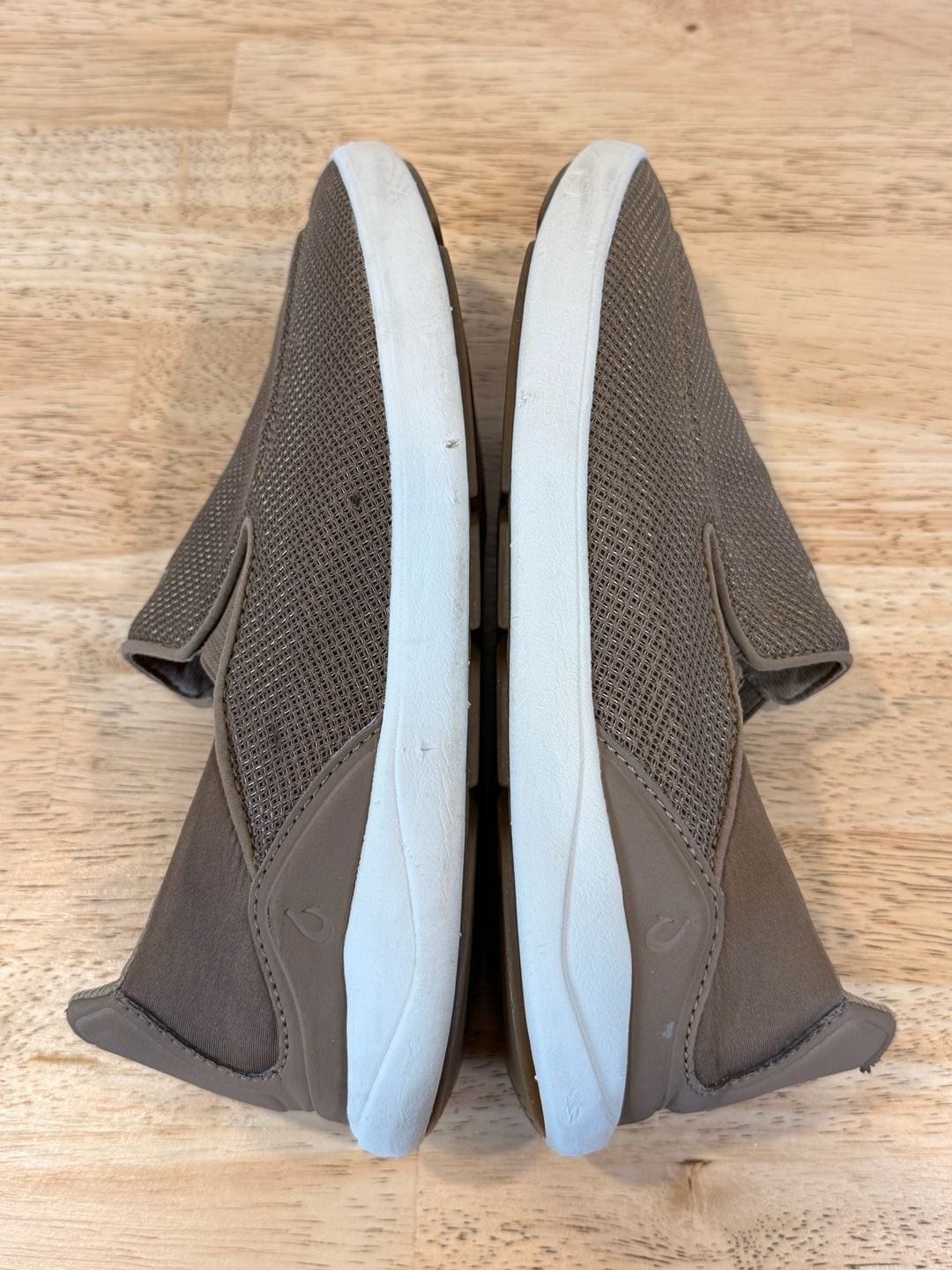 OluKai Nohea Pae Men’s Slip-On Sneakers Size 10