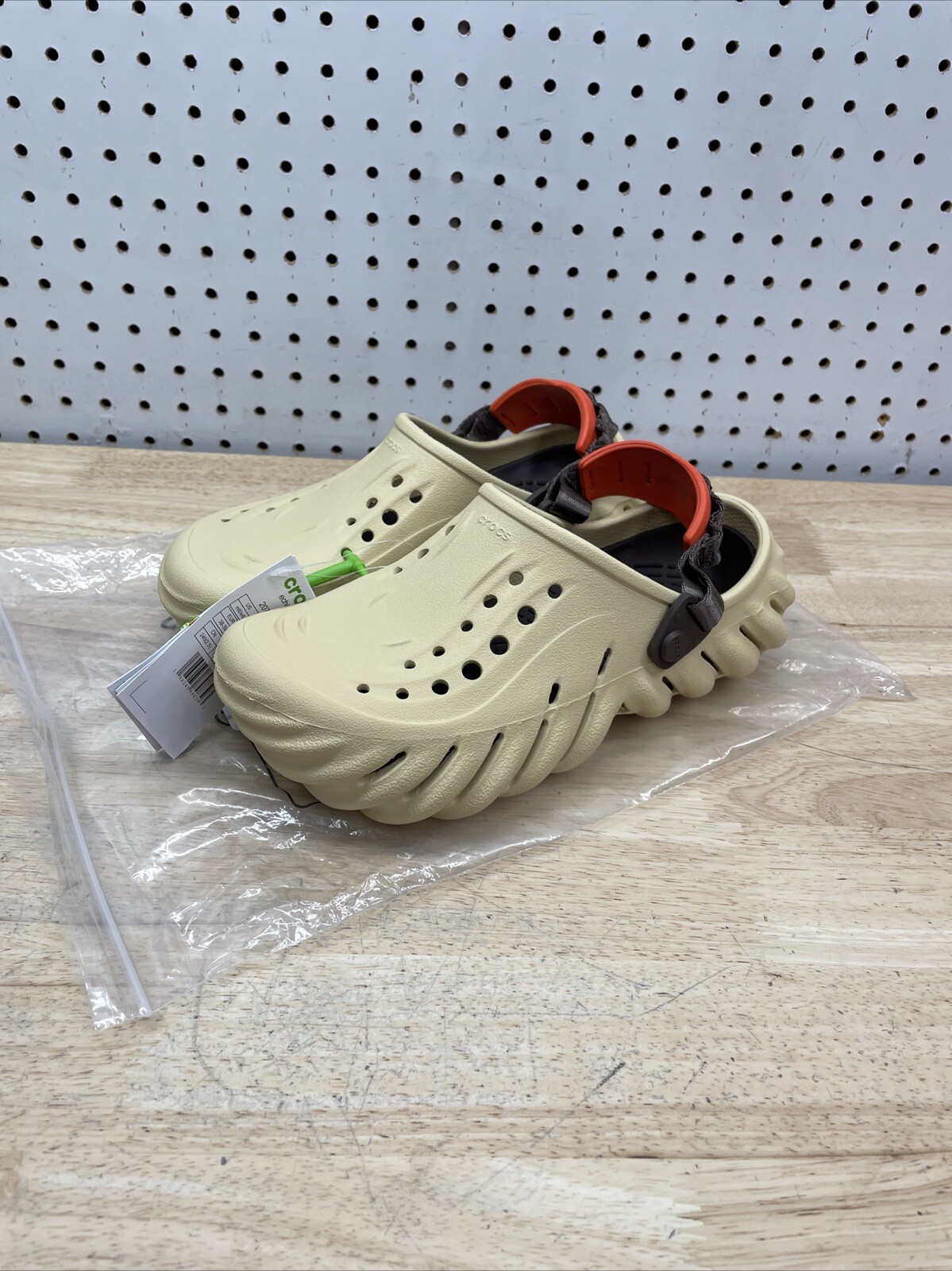 Crocs Echo Clog Sesame Unisex Slip On Comfort 207937-0HX New Multiple Sizes