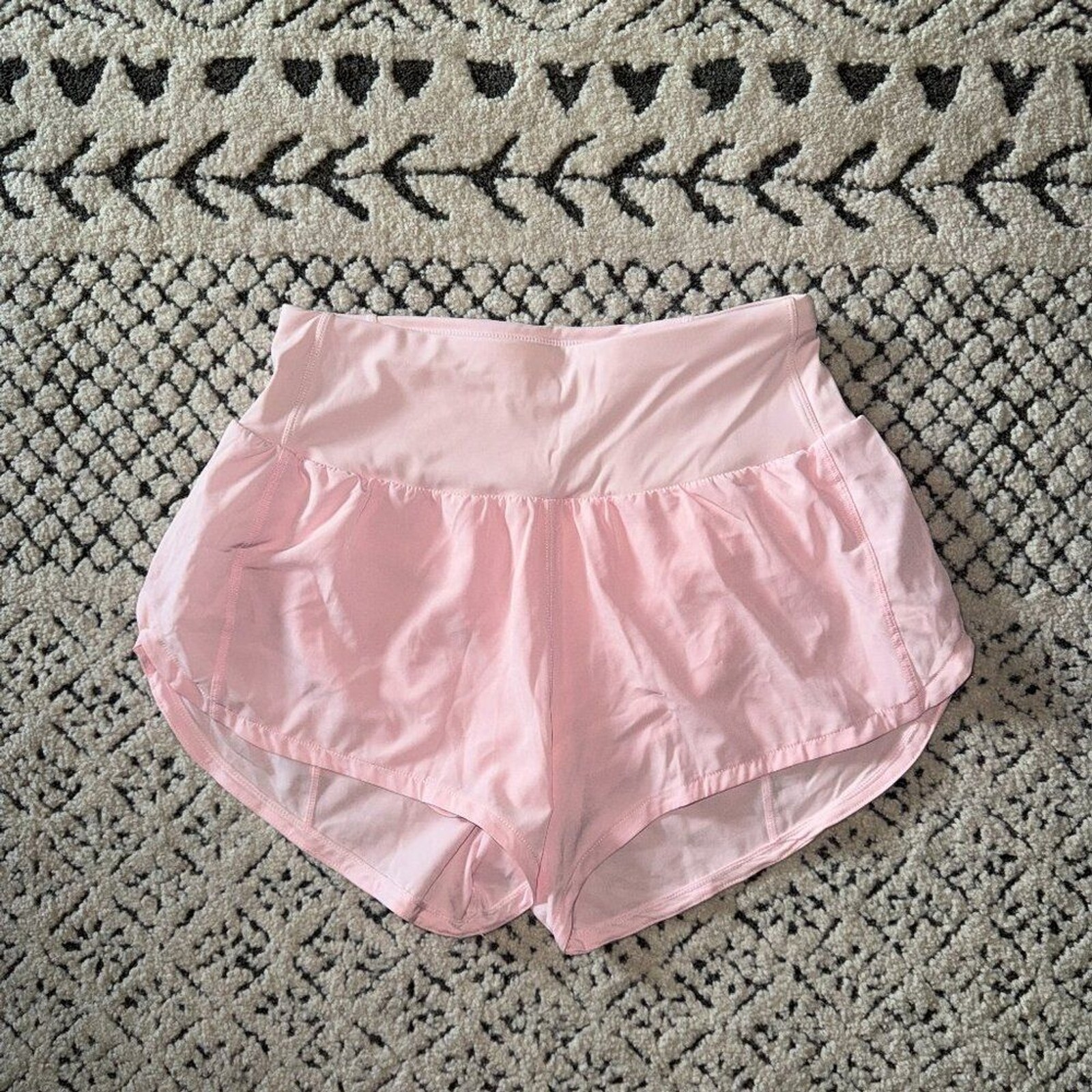 GYM Rainbow Women’s High Waisted Running Shorts NWOT size Medium Pink