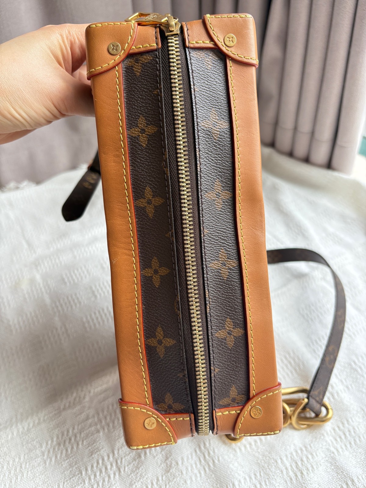 Louis Vuitton Pre-Owned Authentic Box Clutch Free Tracked Shipping