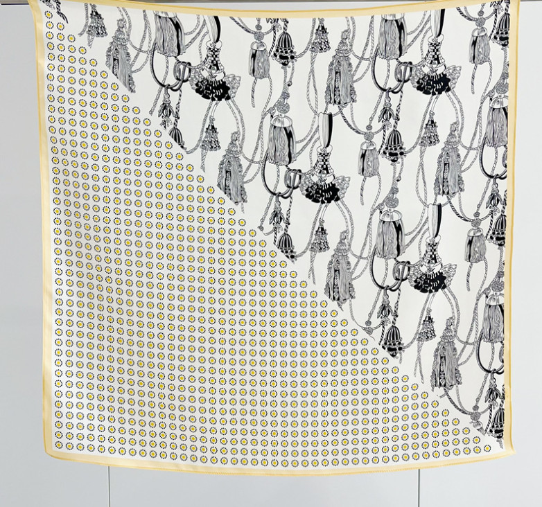 100% Mulberry Silk Scarf Women 26” Square Neckerchief White chain Print Wrap