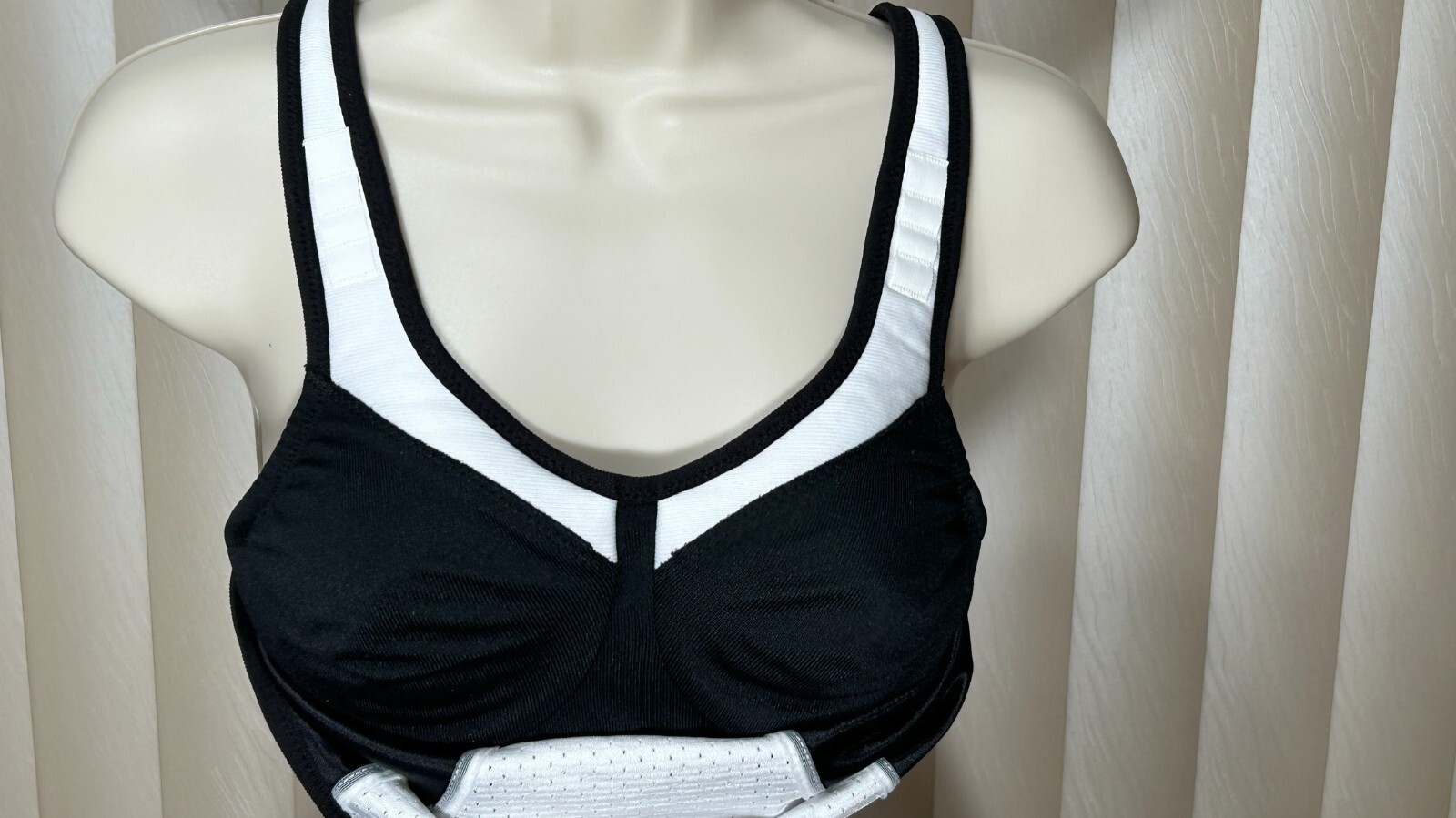 Glamorise Sports Bra 32B Underwire High Support Custom Control Black White 9166