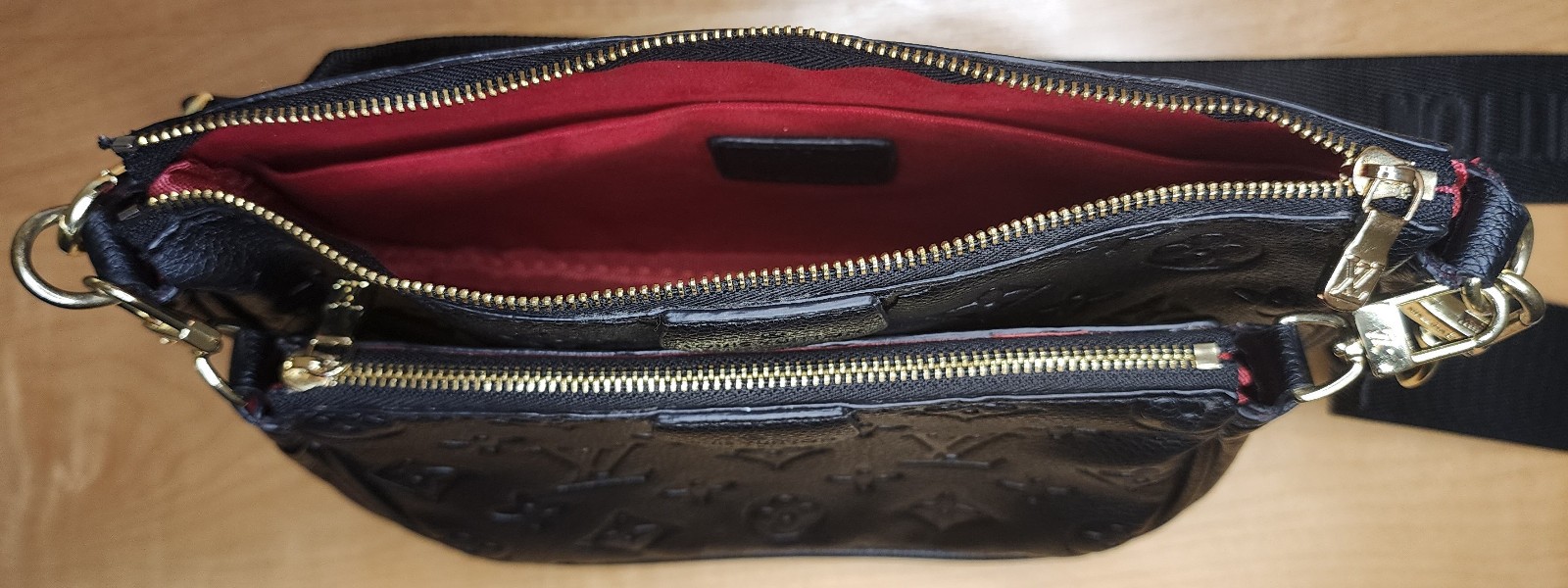 Louis Vuitton Multi Pochette Shoulder Bag Black Leather