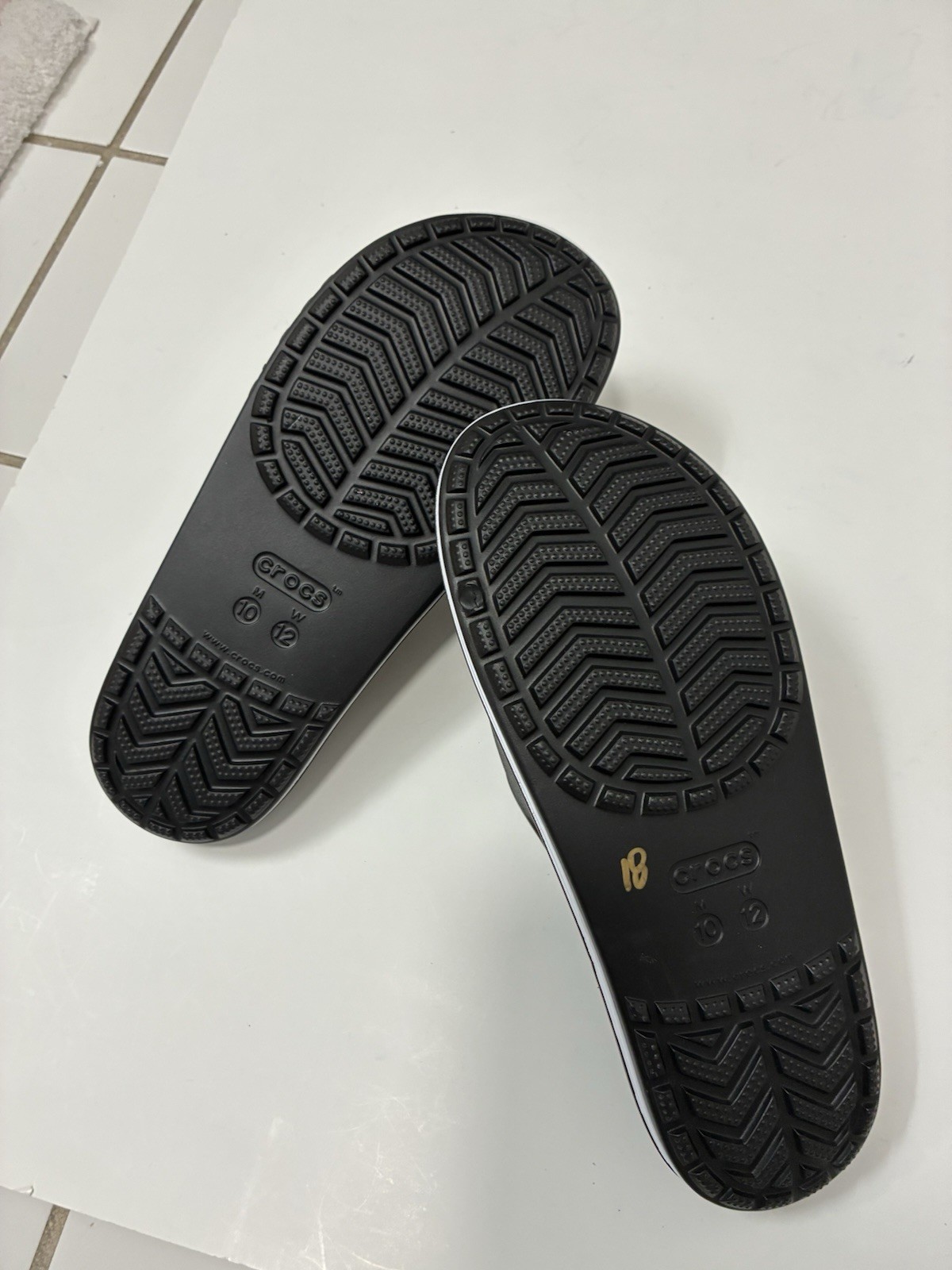 Crocs Men and Women’s Bayaband Black Slide Sandals Mens Size 10