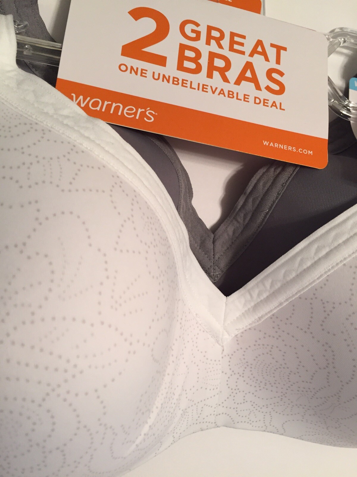 Warners Wirefree Bras T-Shirt Lined Seamless Cups Set of 2 Style 4011 Retail $60