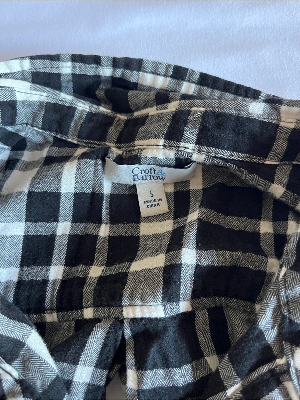 Croft & Barrow Size S Black & White Plaid Flannel Button Down, Chest Pockets