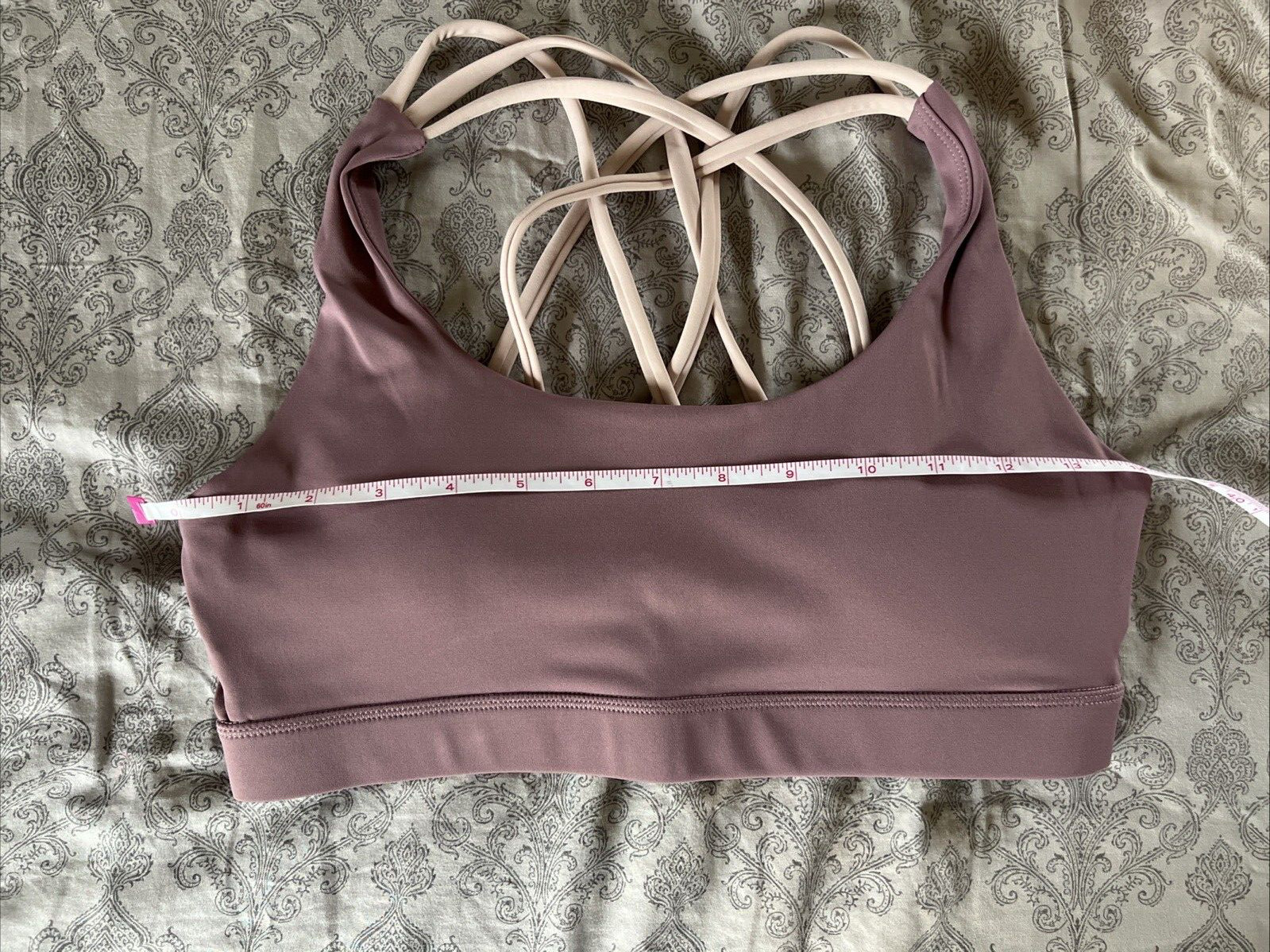 Women’s Criss Cross Sports Bra Medium to High Support Removable Pads
