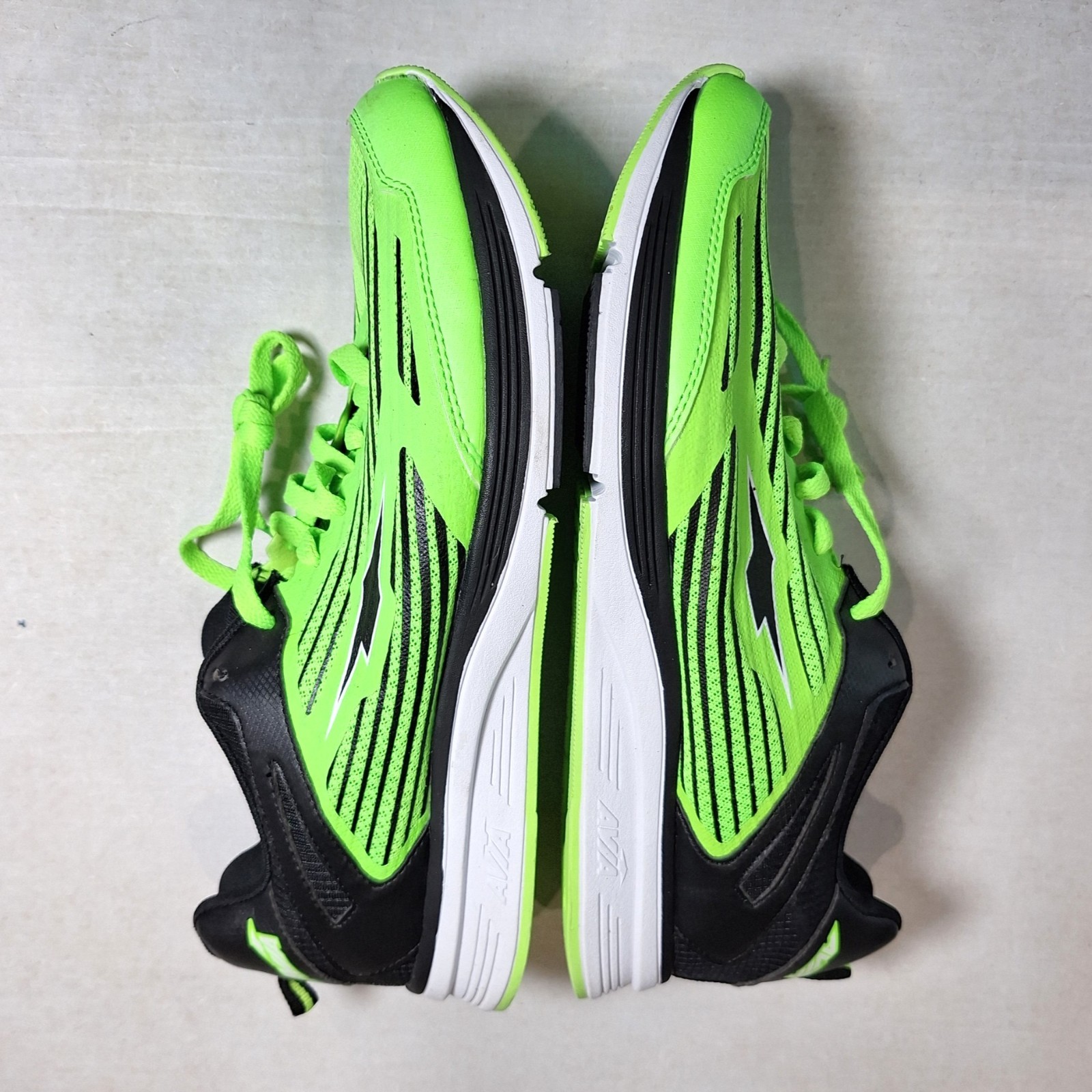 Avia MNAV4400004 Men’s Size 12 Neon Green Running Shoes | Discontinued Model