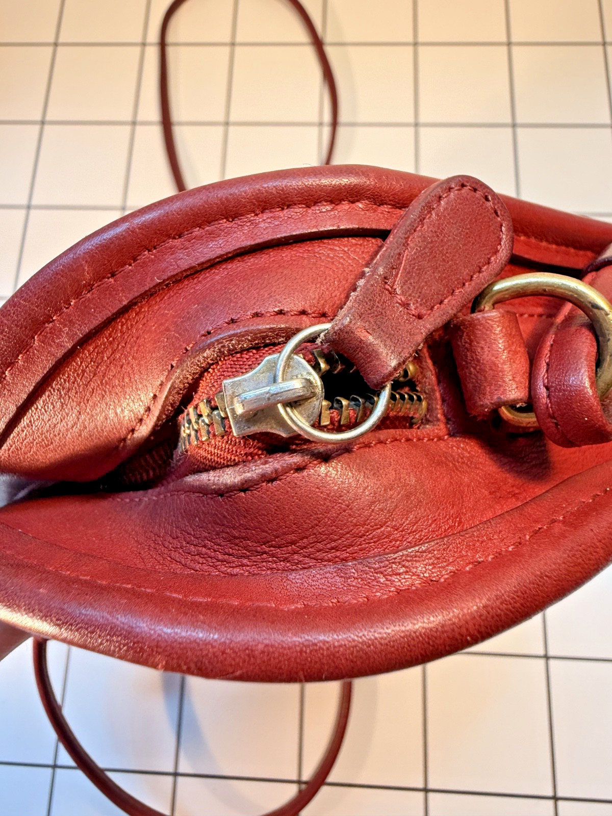 Vintage Coach 9017 Abbie Zip crossbody bag red leather 1997 – evening bag/clutch