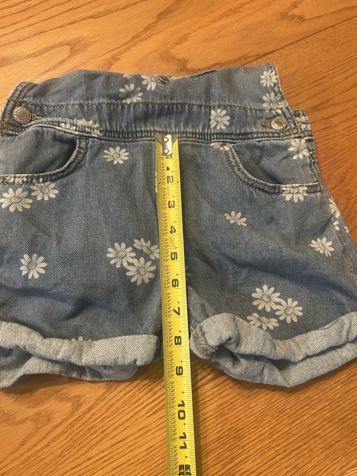 Levi’s Shortalls sz 10 Reg Relaxed Girls Shorts Overalls flower pattern Summer