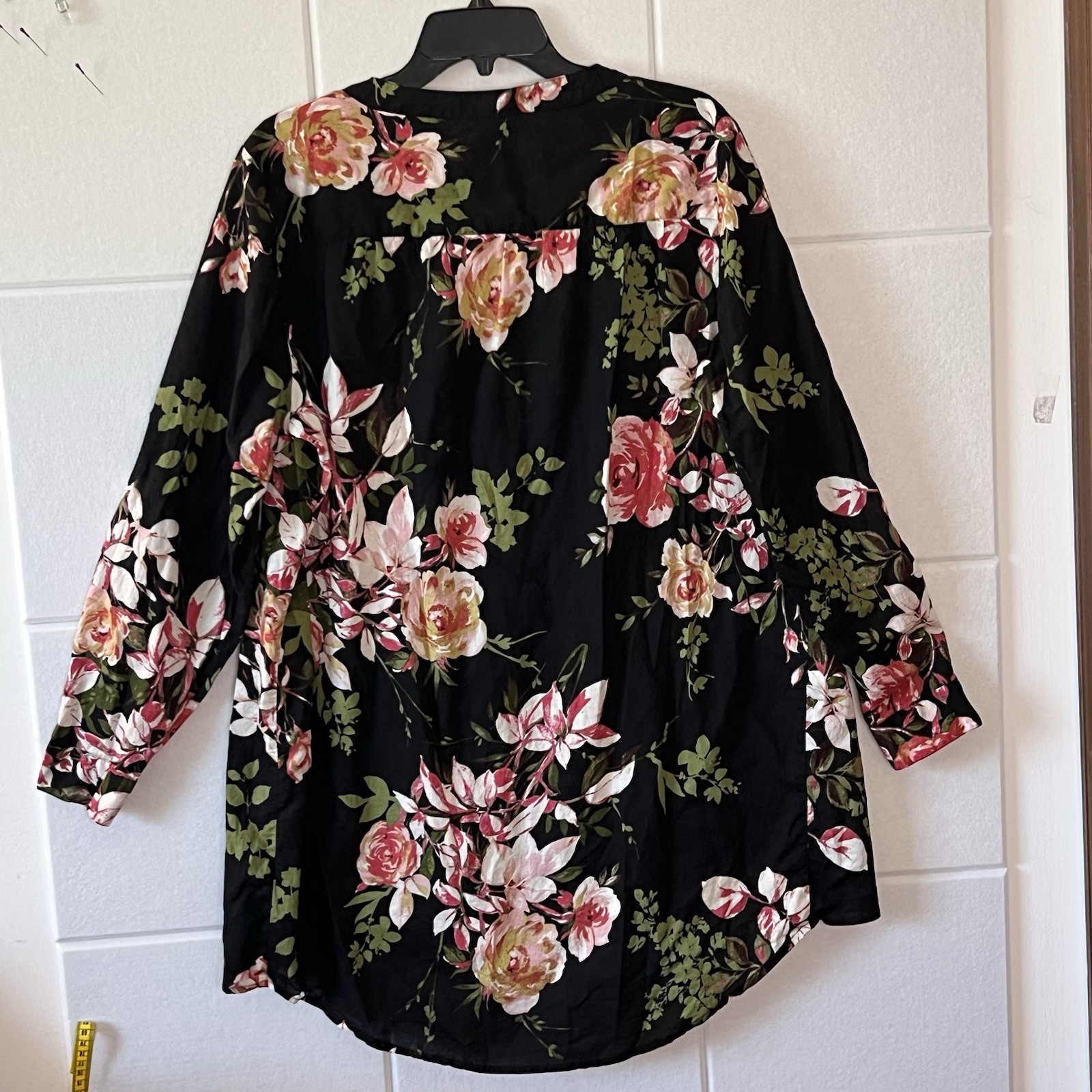 Roman’s Women’s Tunic Blouse Size 18 Extra Large Roll Tab Sleeve Floral Pink