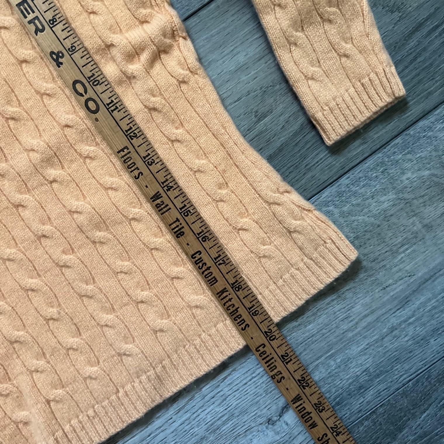 Lord & Taylor Women’s M Pullover Sweater Cable Knit 100% Cashmere Peach Yellow