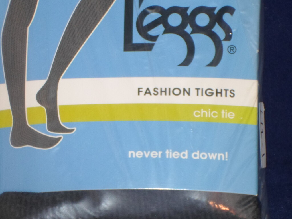 L’eggs Fashion Control Top Tights Size (Q) Black Chic Tie A10-5