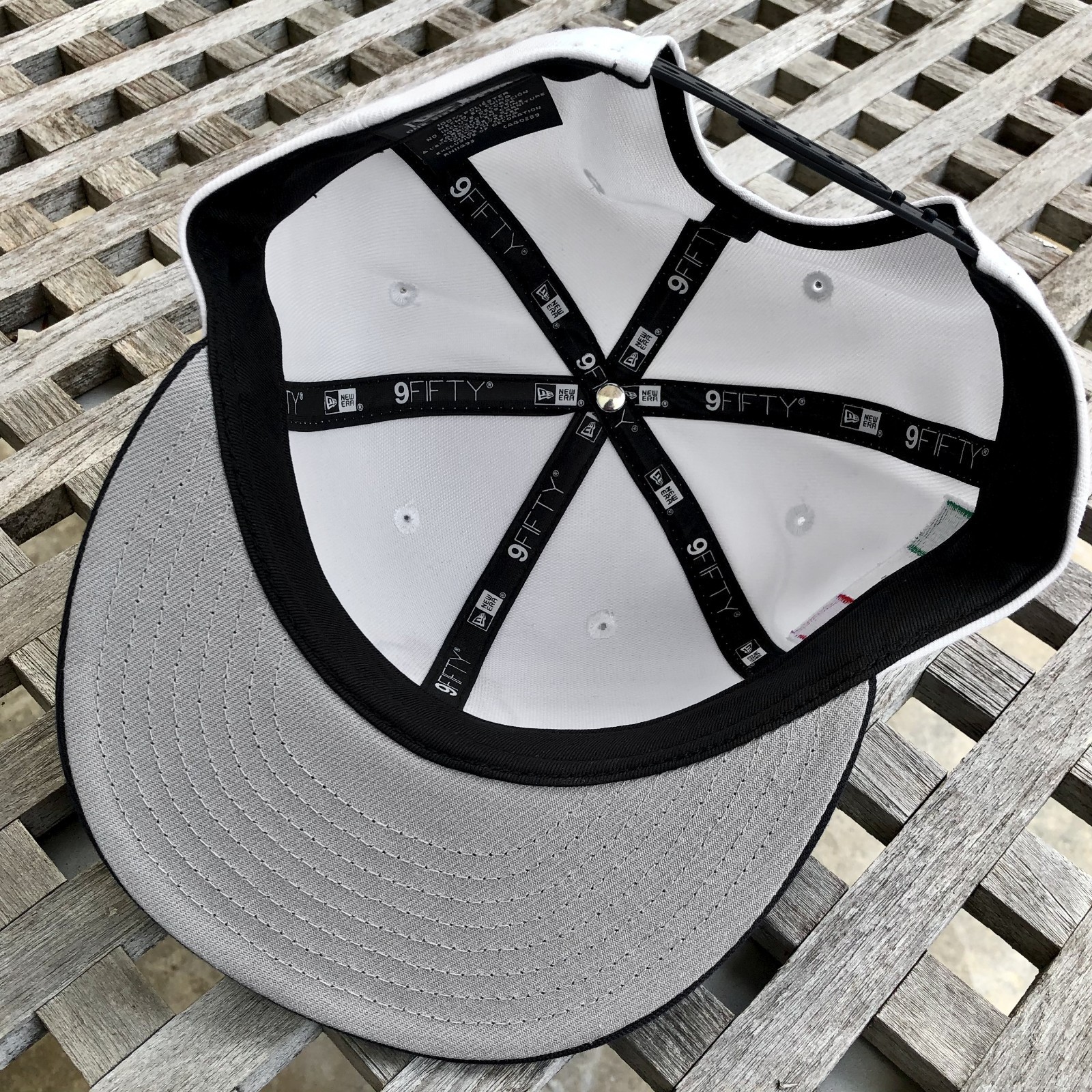 Chivas de Guadalajara Mexico Flag Patch New Era 9FIFTY 2 Tone Snapback Hat