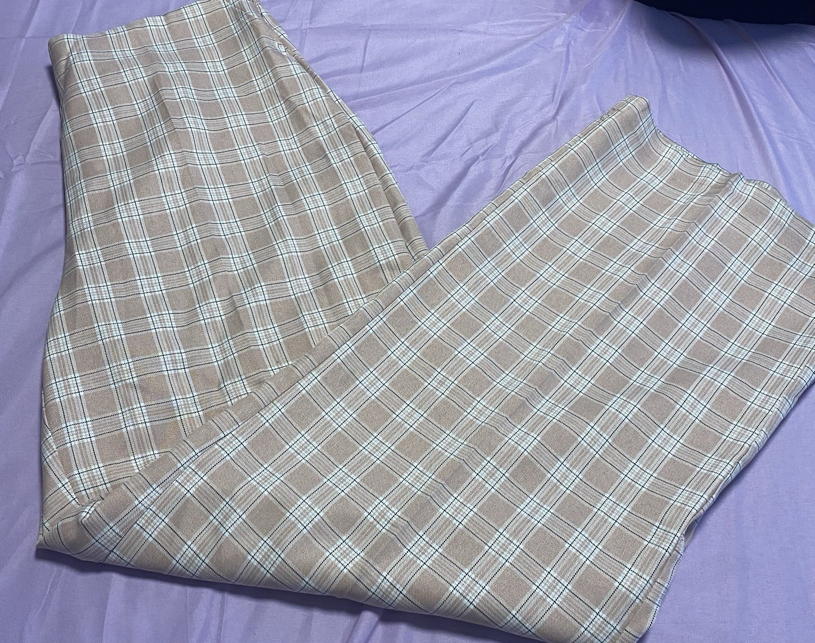Fashion Nova XL Regular Plaid Beige White Blue Casual Pants Style