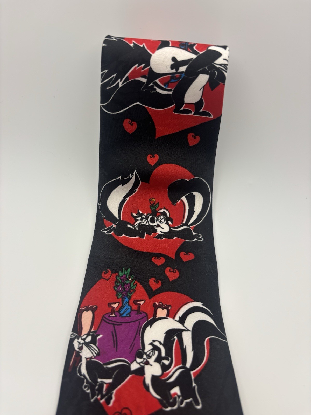 Vintage Looney Tunes Mania Pepe Le Pew Skunk Tie 1995 Hearts Valentines Day