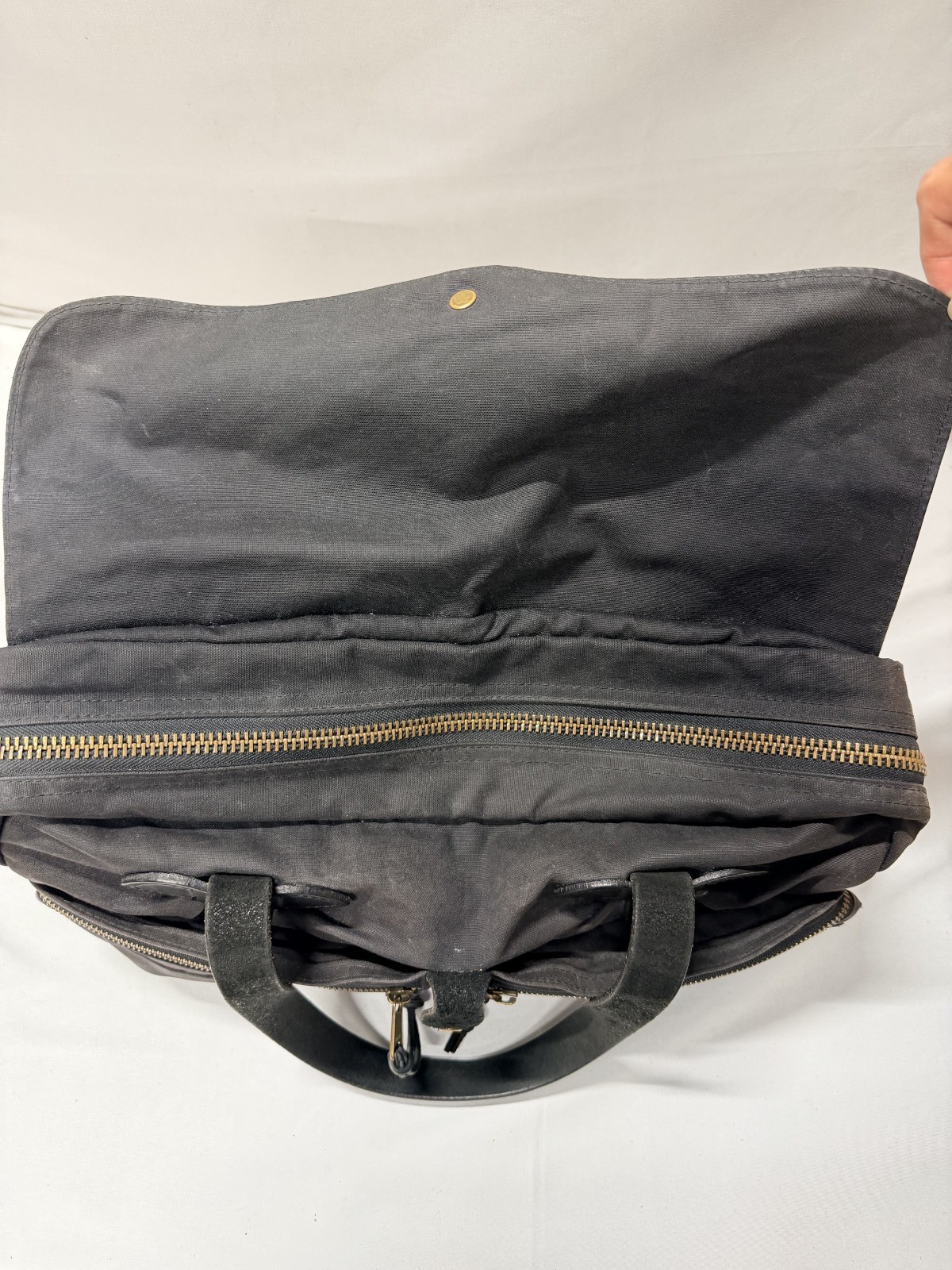 Filson 24 Hour Bag Tin Cloth Briefcase Black Made In USA Waxed Cotton