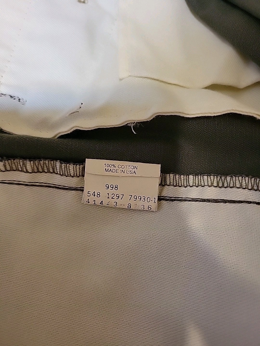 Levi Dockers Pleated 48×28