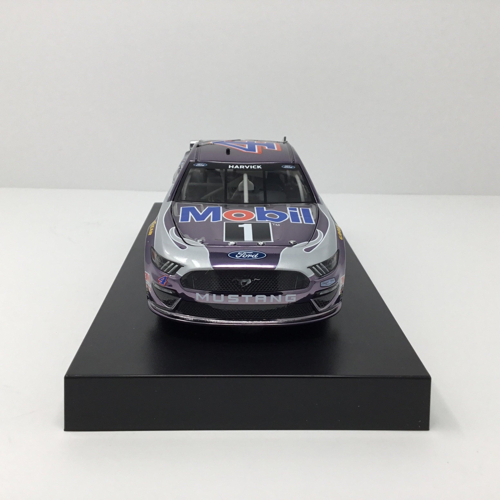 Kevin Harvick 2021 Mobil 1 Color Chrome 1:24 Diecast