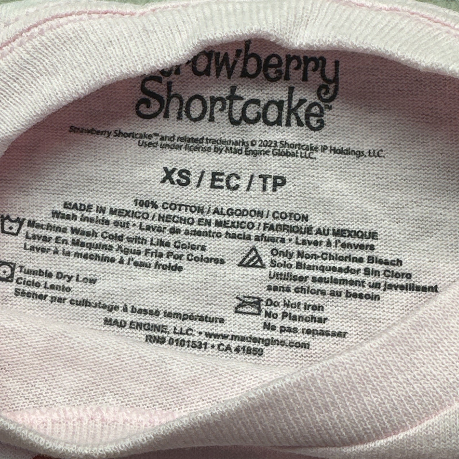 WOMENS STRAWBERRY SHORTCAKE SHORT SLEEVE GRAPHIC T-SHIRT “LIFE IS SWEET” XS NWOT