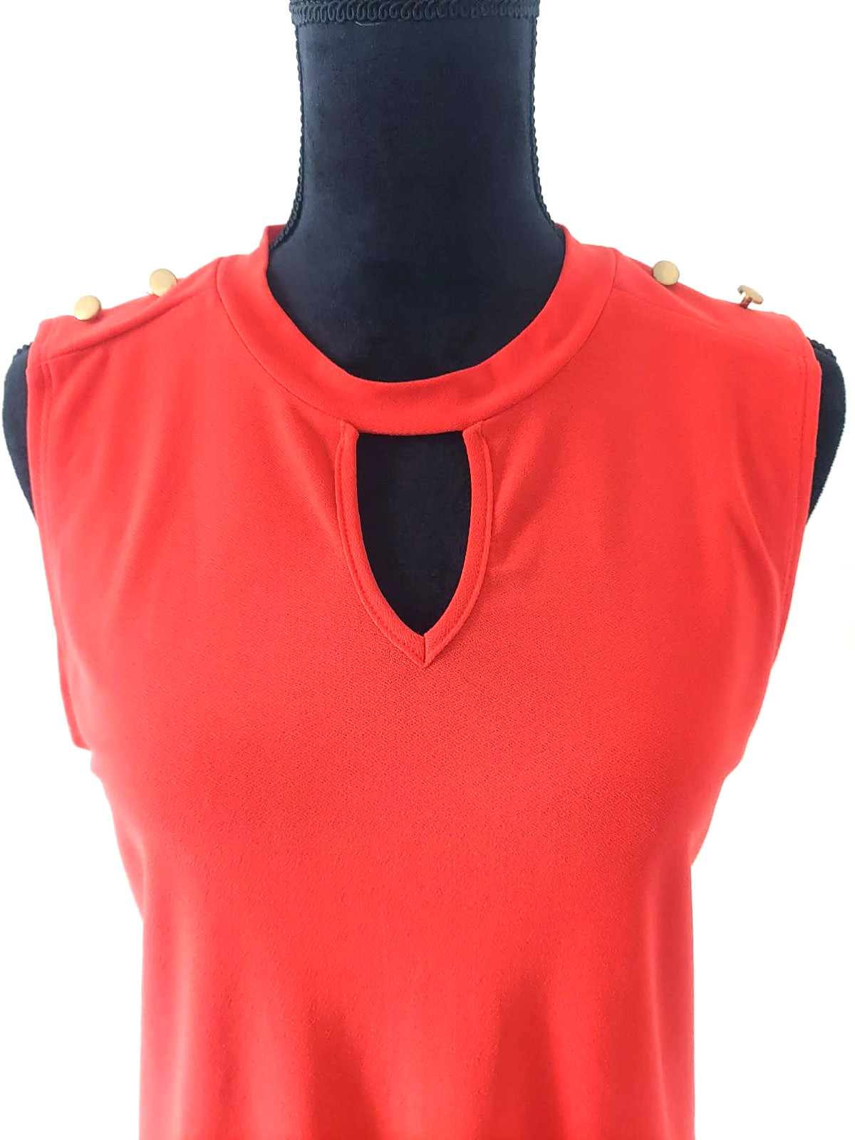 Zero to Eight Red Keyhole Neckline Sleeveless Top Blouse | Women’s Size M
