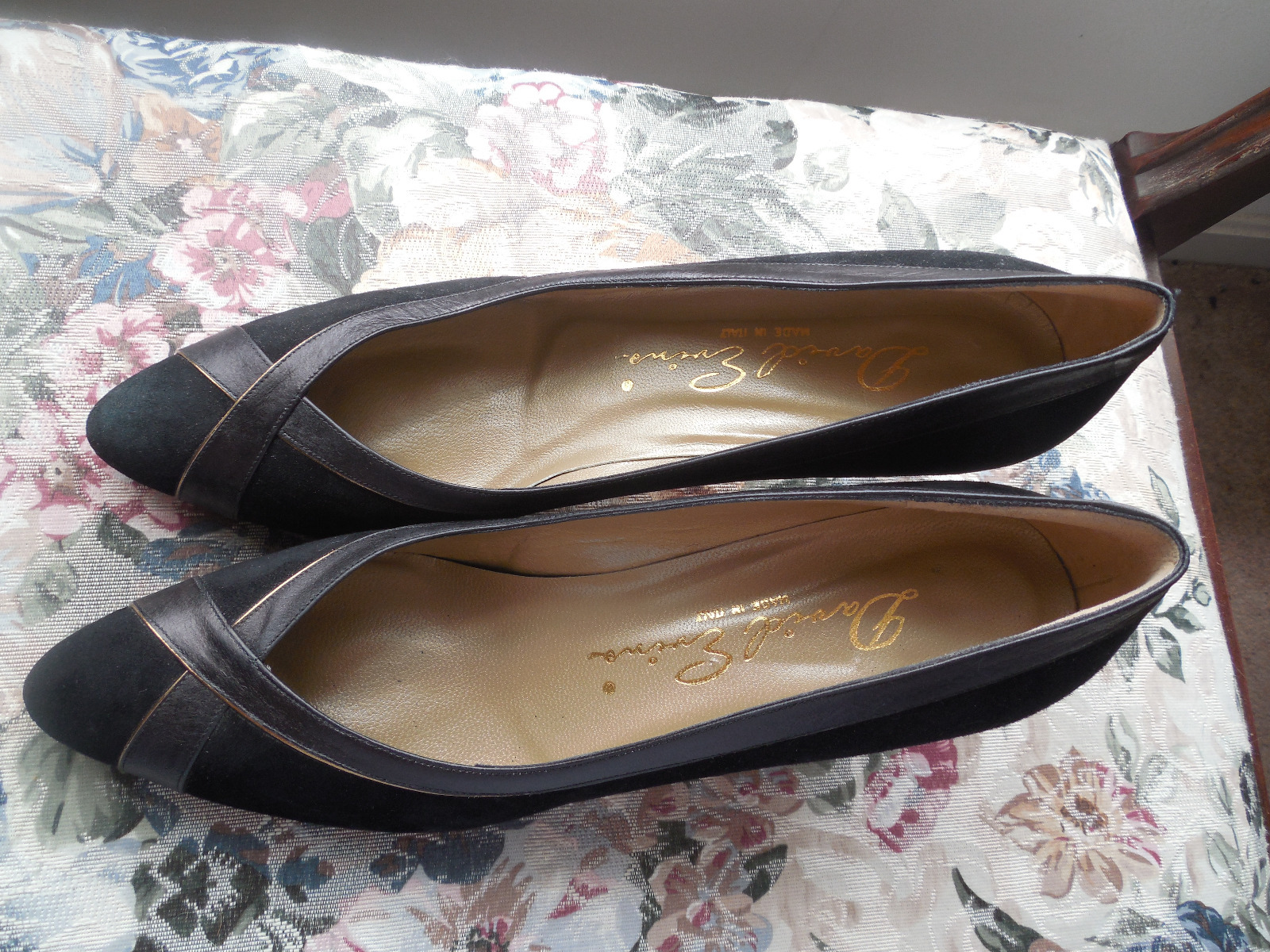 DAVID EVINS Vintage Women’s Shoes made in ITALY Black Suede heels-slim-2″ 9AA.